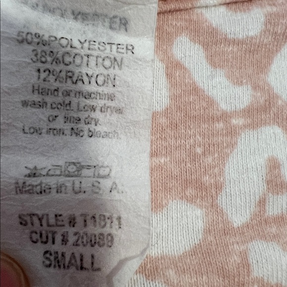 Pink Leopard Print Top - Picture 3 of 3